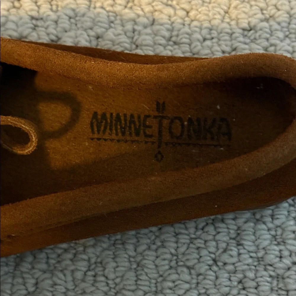 Minnetonka Size 2 Kids Brown Moccasins Slip On Shoes Style 2402